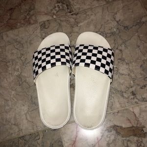 VANS checkerboard white and black slides